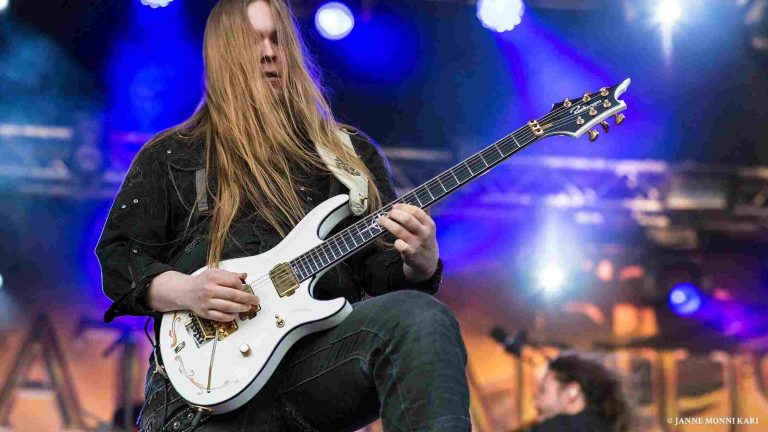 the-rock-review-stratovarius-survive