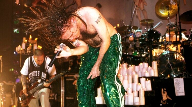 the-rock-review-korn-follow-the-leader