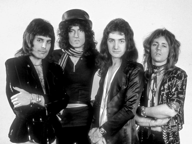 the-rock-review-queen-queen