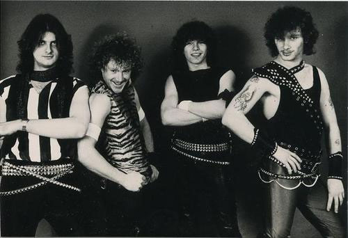 the-rock-review-helloween-walls-of-jericho