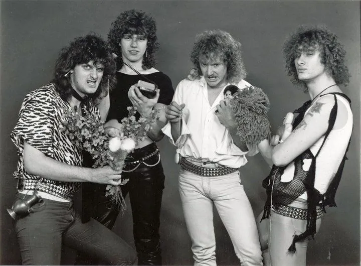 the-rock-review-helloween-walls-of-jericho