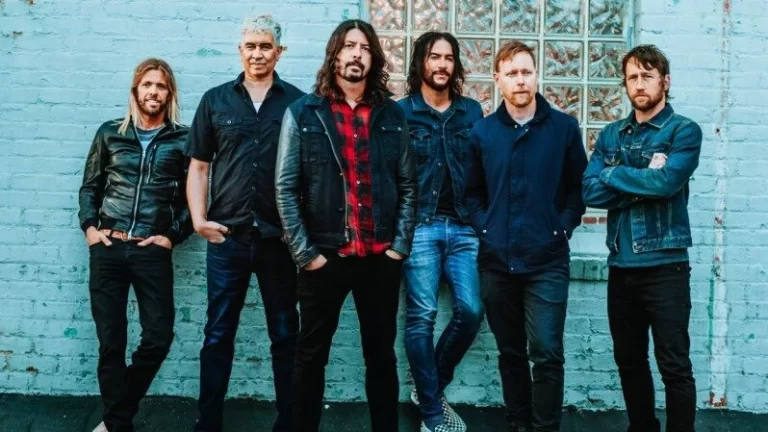 the-rock-review-foo-fighters-wasting-light