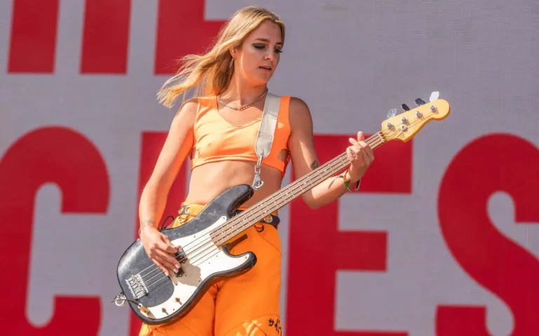the-rock-review-the-beaches-blame-my-ex