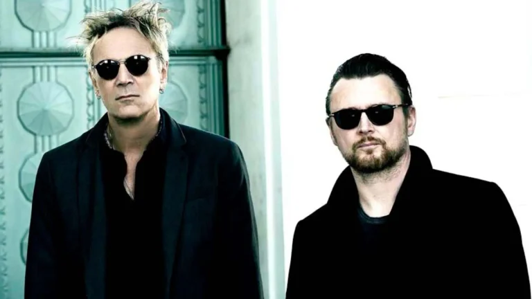 the-rock-review-front-242-en-mexico