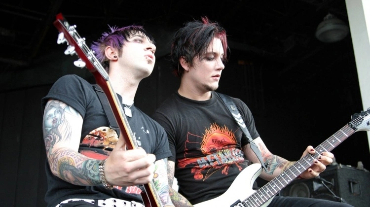 the-rock-review-avenged-sevenfold-2003