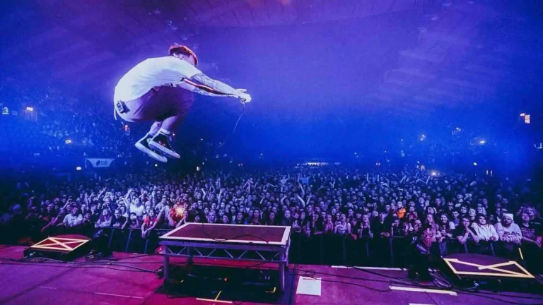 the-rock-review-neck-deep-en-mexico.